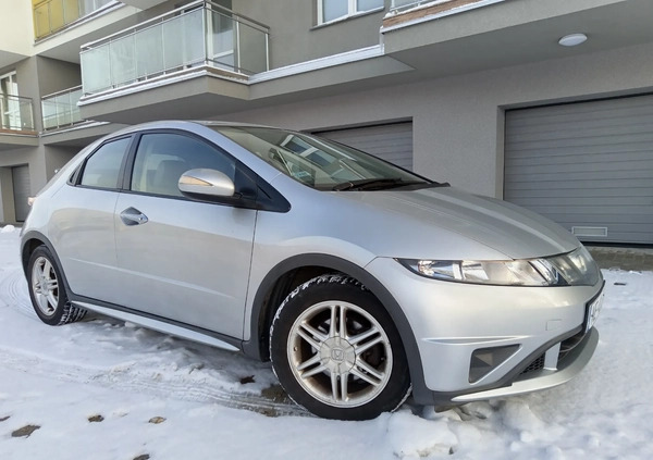 Honda Civic cena 8900 przebieg: 132000, rok produkcji 2008 z Elbląg małe 37